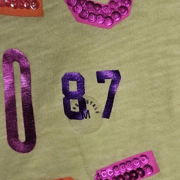 Aeropostale Sequin Times Square T Shirt M - Picture 6 of 7